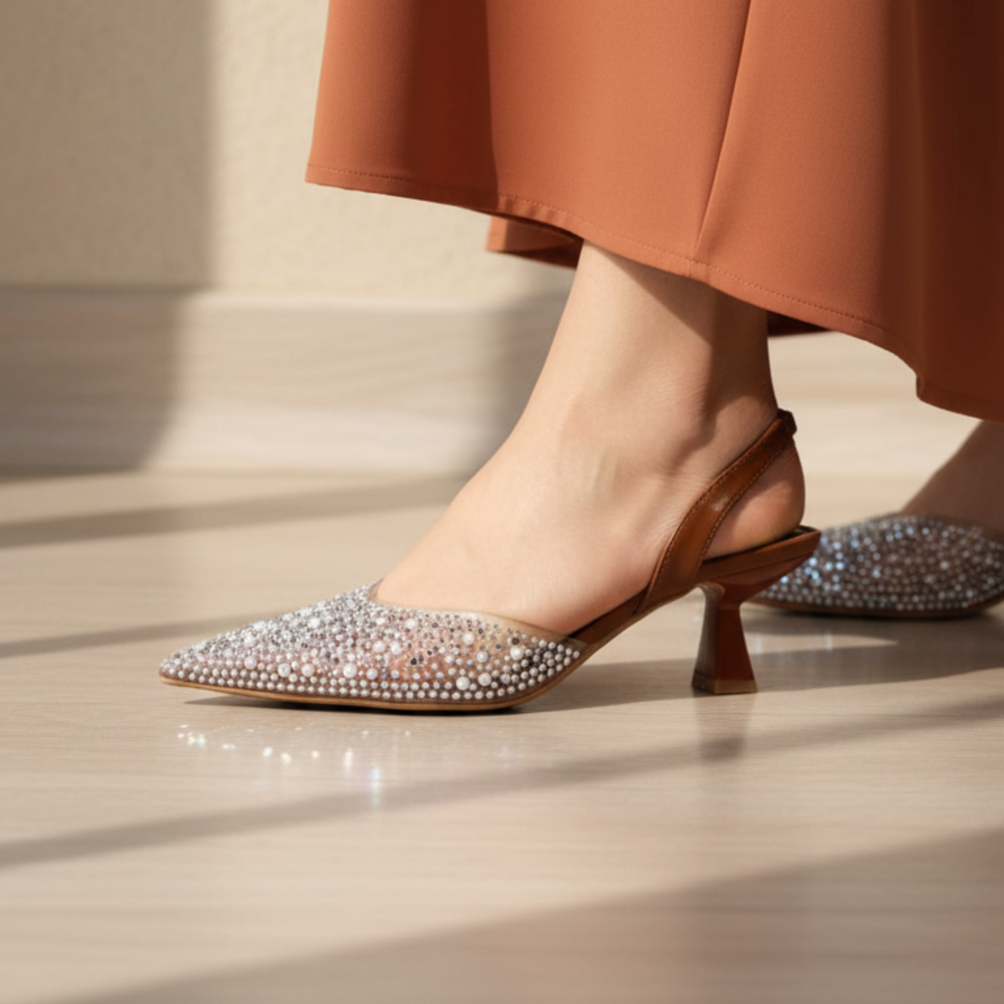 Crystal Élégance – Escarpins camel