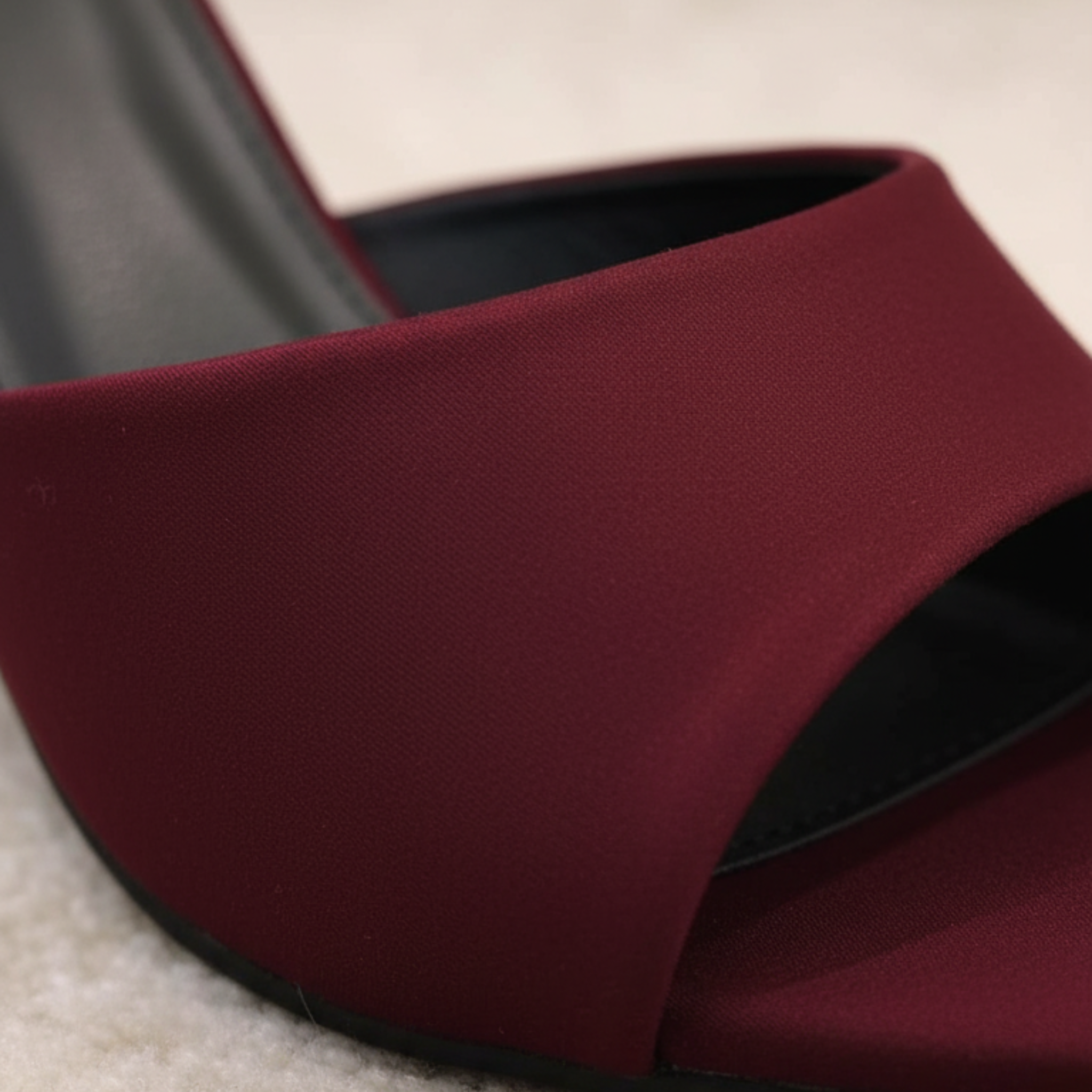 Velours Bordeaux – Escarpins chic