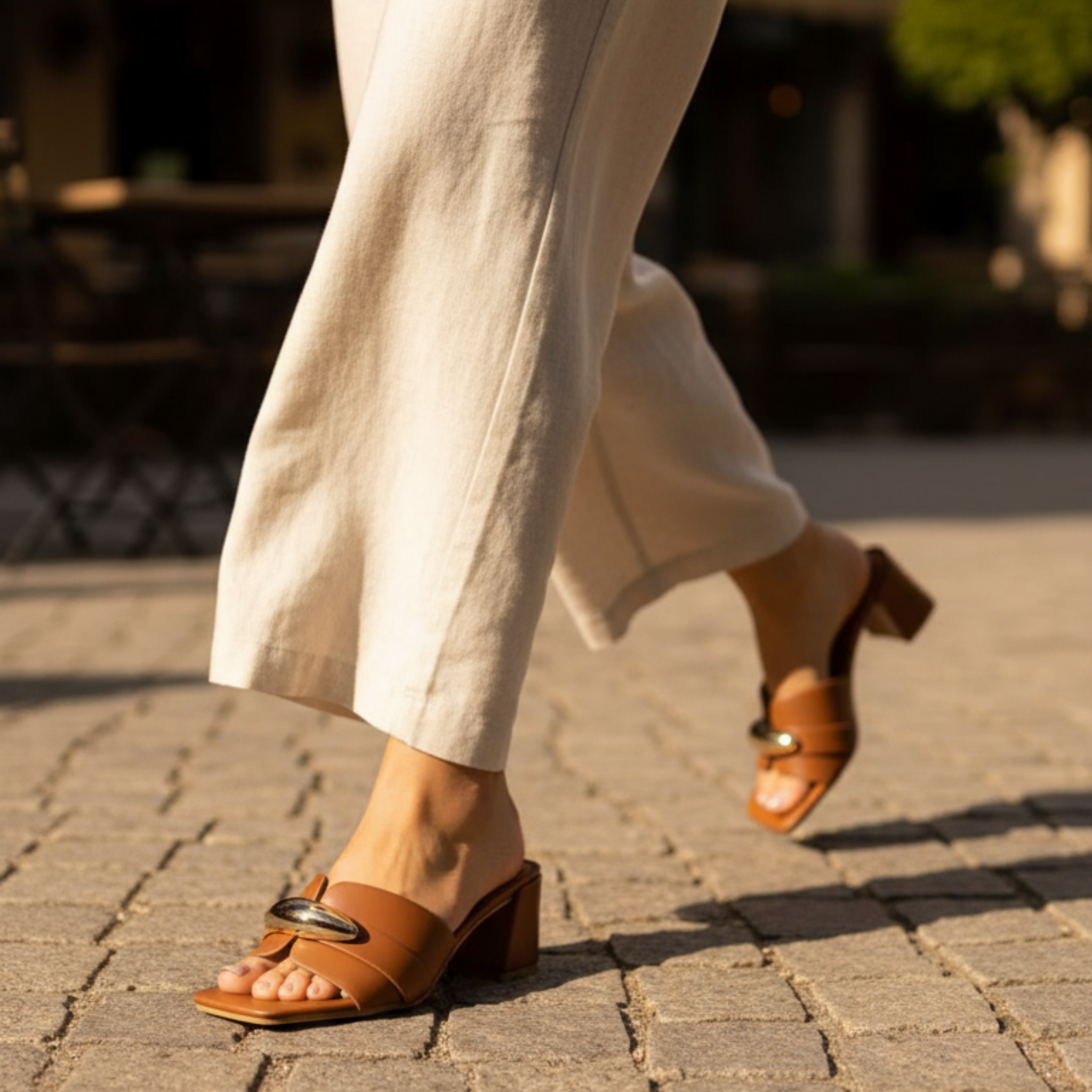 Camel Prestige Mules talon carré