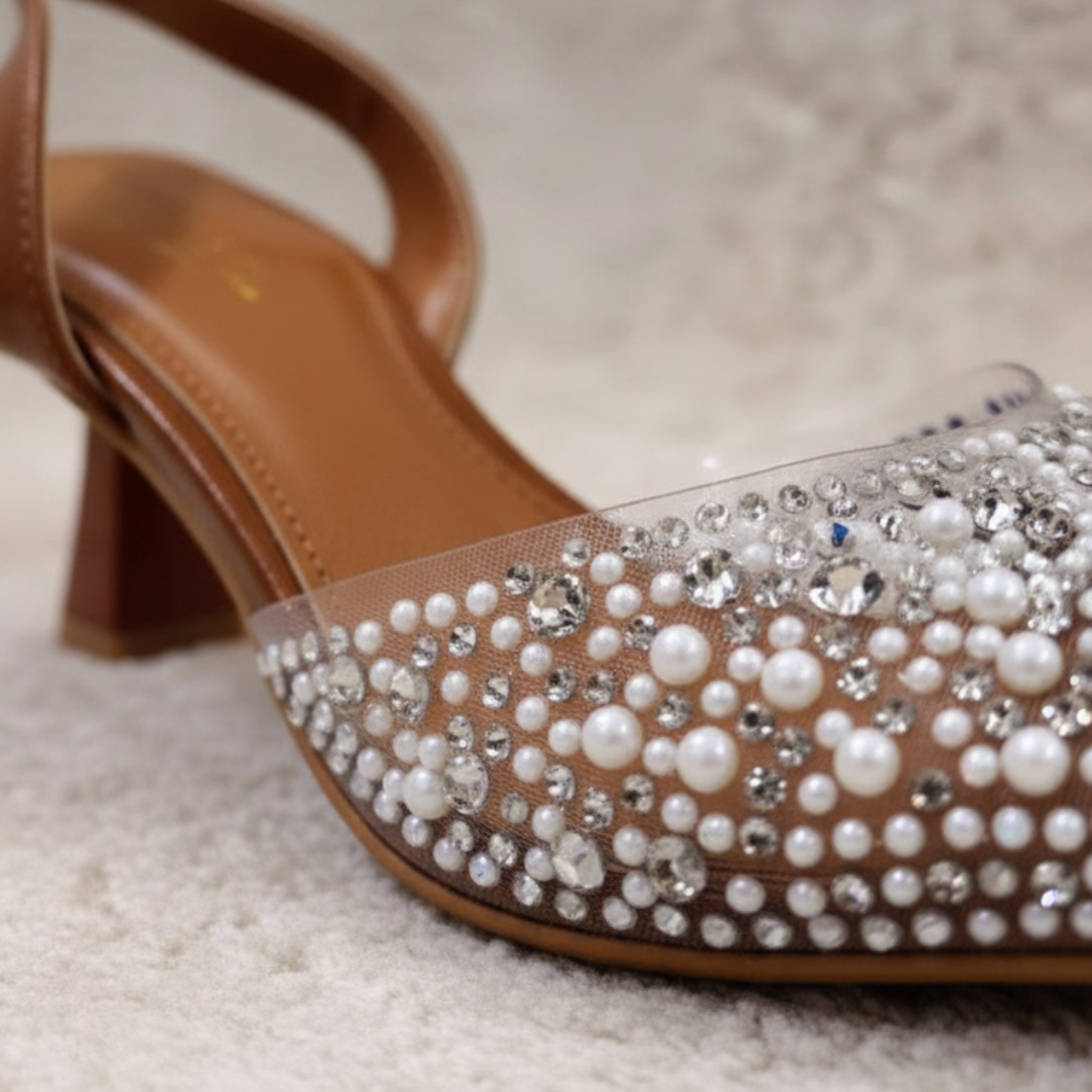 Crystal Élégance – Escarpins camel