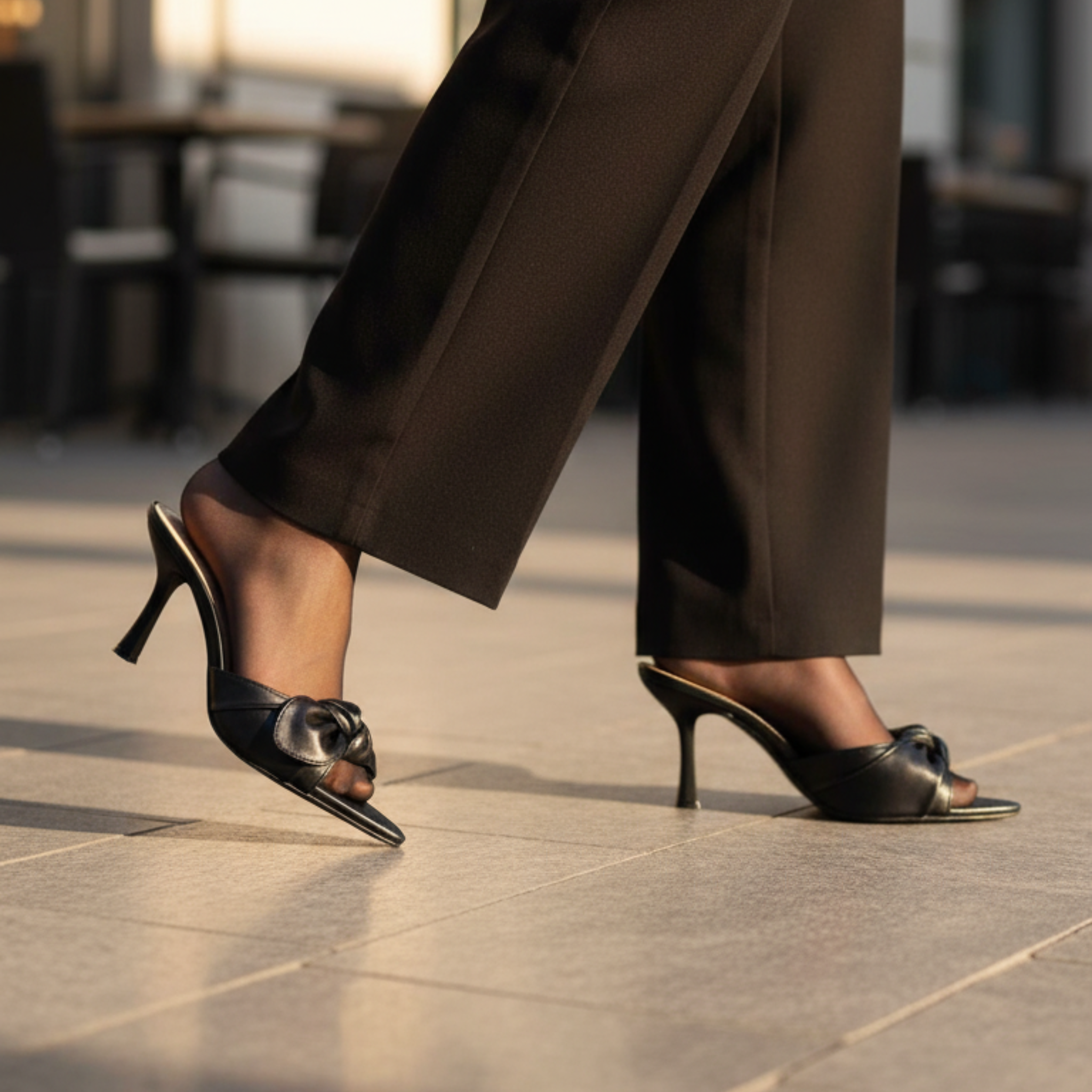 Élite Noir Papillon – Escarpins