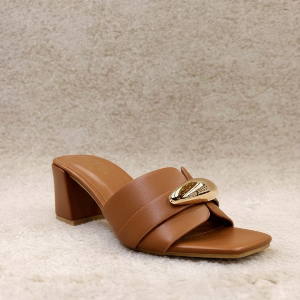 Camel Prestige Mules talon carré