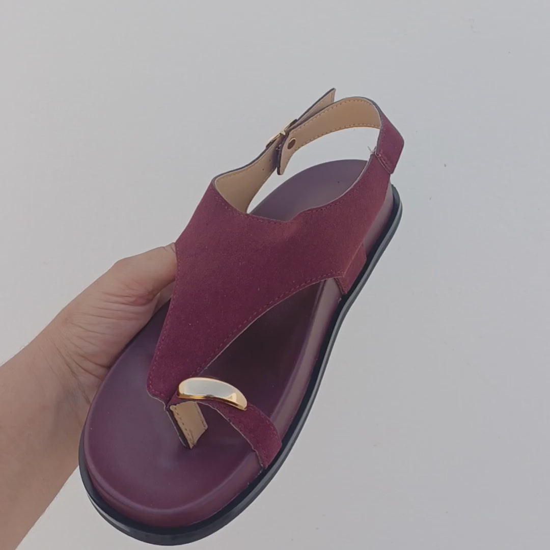 Sandale Anneau Dore bordeaux en main - video produit